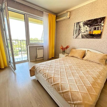 Medinahotelkz, # 63, Вид На Горы, 15 Мин Пешком До Арбата, Halal 알마티 외부 사진