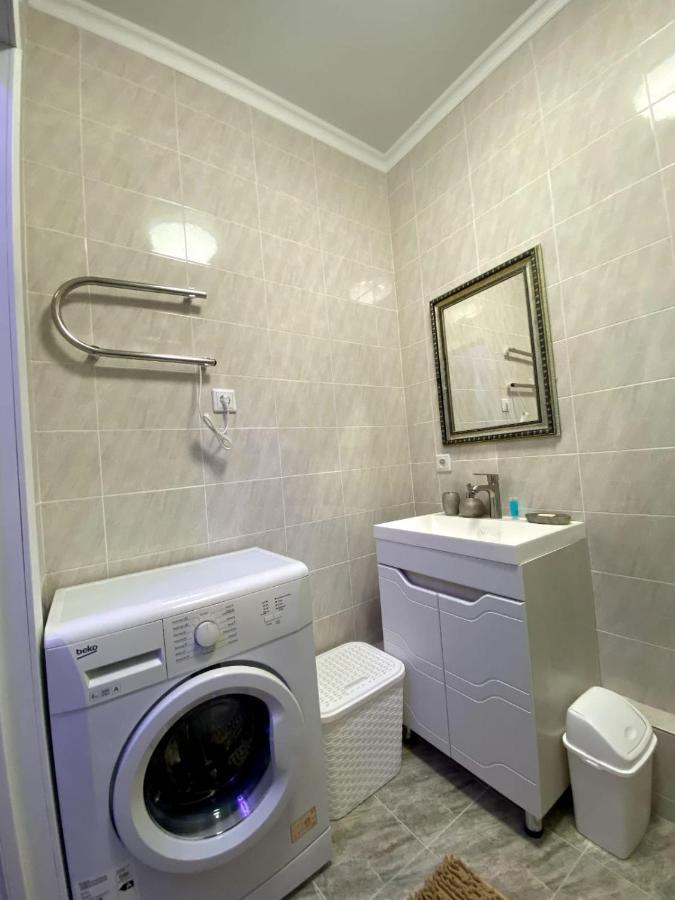 Medinahotelkz, # 63, Вид На Горы, 15 Мин Пешком До Арбата, Halal 알마티 외부 사진